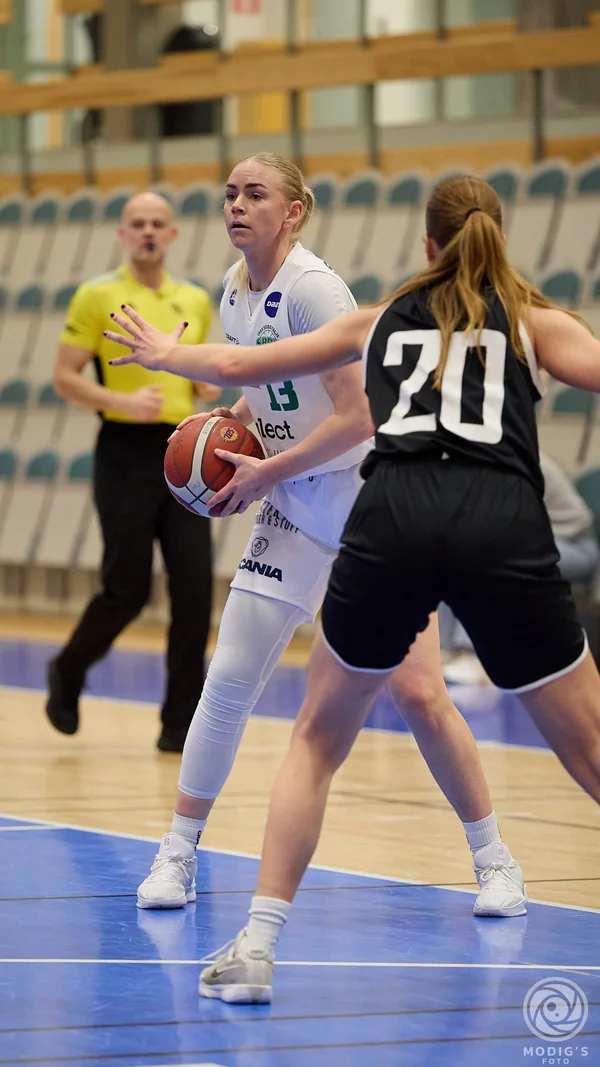 #13 Mikaela Gustafsson